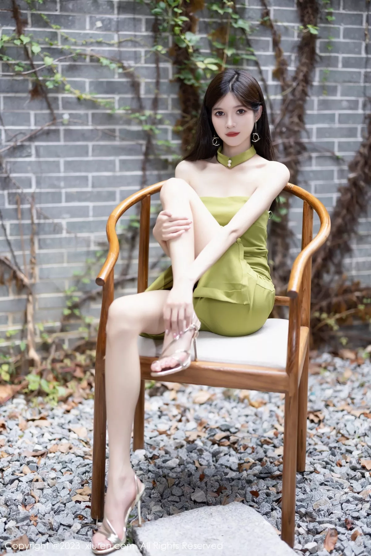 秀人集.com_[XiuRen秀人网]No.7241_模特程程程性感果绿连衣长裙+链式情趣内衣秀完美身材诱惑写真83P