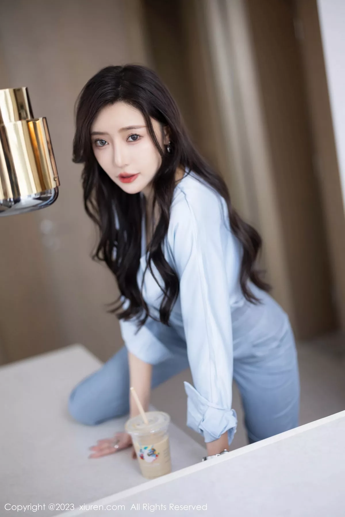 秀人集.com_[XiuRen秀人网]No.7123_女神王馨瑶yanni浅色Ol服饰露白色蕾丝内衣配超薄肉丝诱惑写真85P