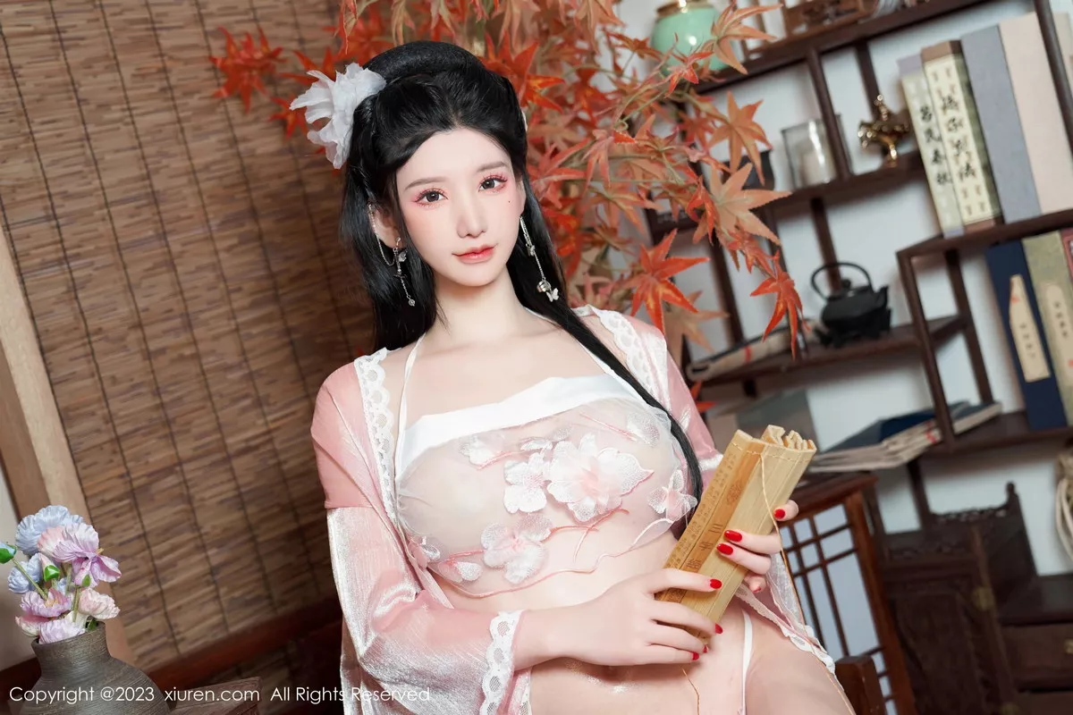 秀人集.com_[XiuRen秀人网]No.7257_女神周于希Sally粉色古装服露性感布兜秀惹火身材撩人诱惑写真79P