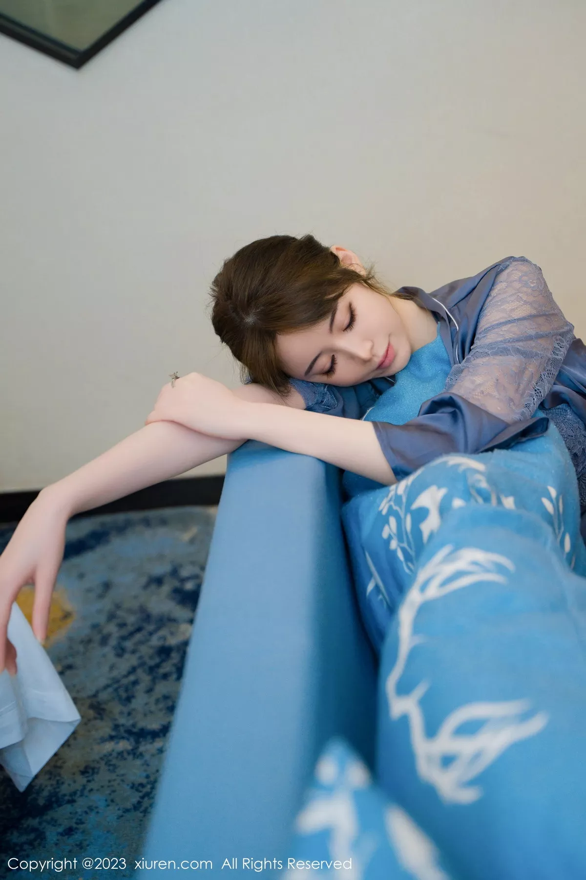 秀人集.com_[XiuRen秀人网]No.7130_模特yoo优优性感蓝色蕾丝情趣睡裙半撩秀翘臀美腿迷人诱惑写真83P
