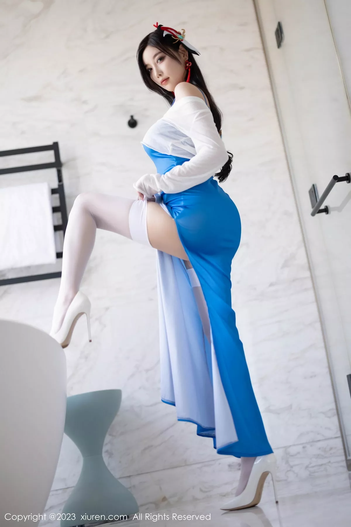 秀人集.com_[XiuRen秀人网]No.7135_女神杨晨晨Yome性感蓝色长裙露浅灰色蕾丝内衣迷人诱惑写真84P