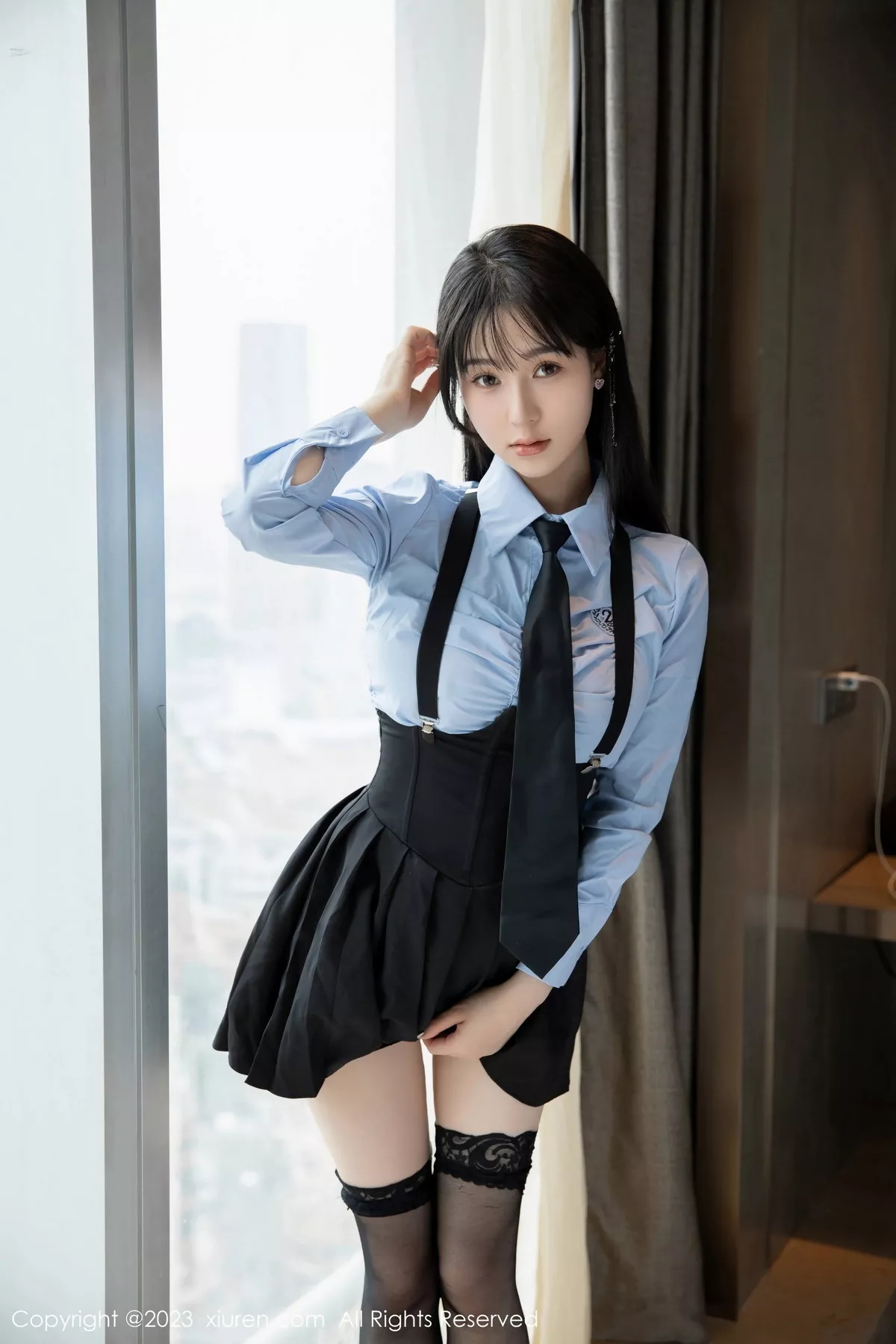 秀人集.com_[XiuRen秀人网]No.7140_模特柚琪Rich性感学妹装扮半脱露黑色内衣秀丰腴美臀诱惑写真76P