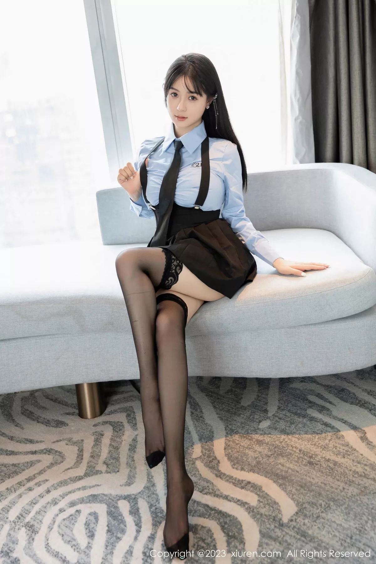 秀人集.com_[XiuRen秀人网]No.7140_模特柚琪Rich性感学妹装扮半脱露黑色内衣秀丰腴美臀诱惑写真76P