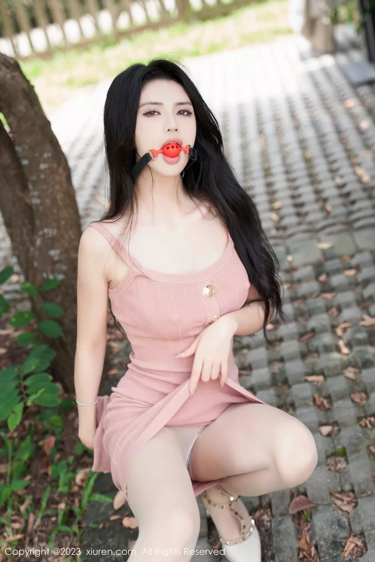 秀人集.com_[XiuRen秀人网]No.7137_模特浅浅Danny性感粉色连衣裙配开档肉丝秀丰腴身姿诱惑写真90P