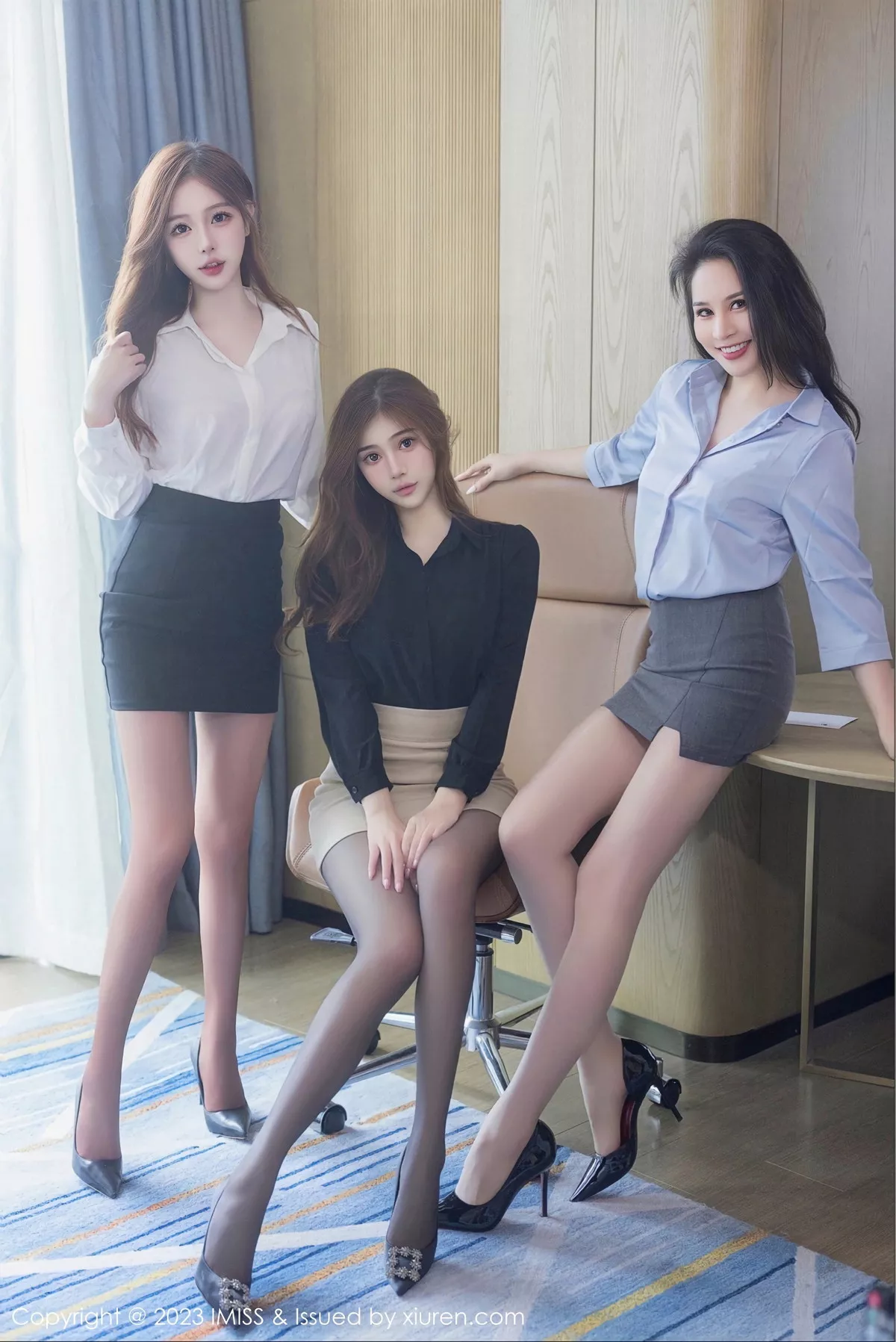 秀人集.com_[IMISS爱蜜社]Vol.743_模特Lavinia肉肉＆Jermy＆Lindalinda性感姐妹花私房内衣写真57P