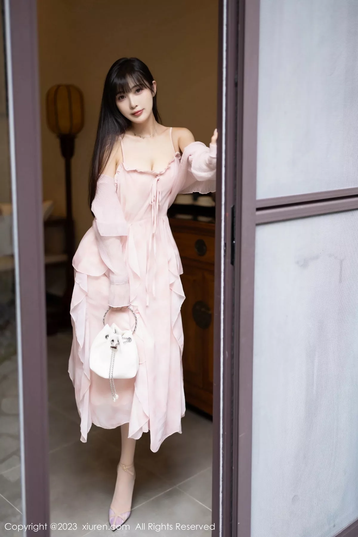 秀人集.com_[XiuRen秀人网]No.7263_模特林星阑性感粉色连衣长裙露粉色内衣配粉丝袜完美诱惑写真83P