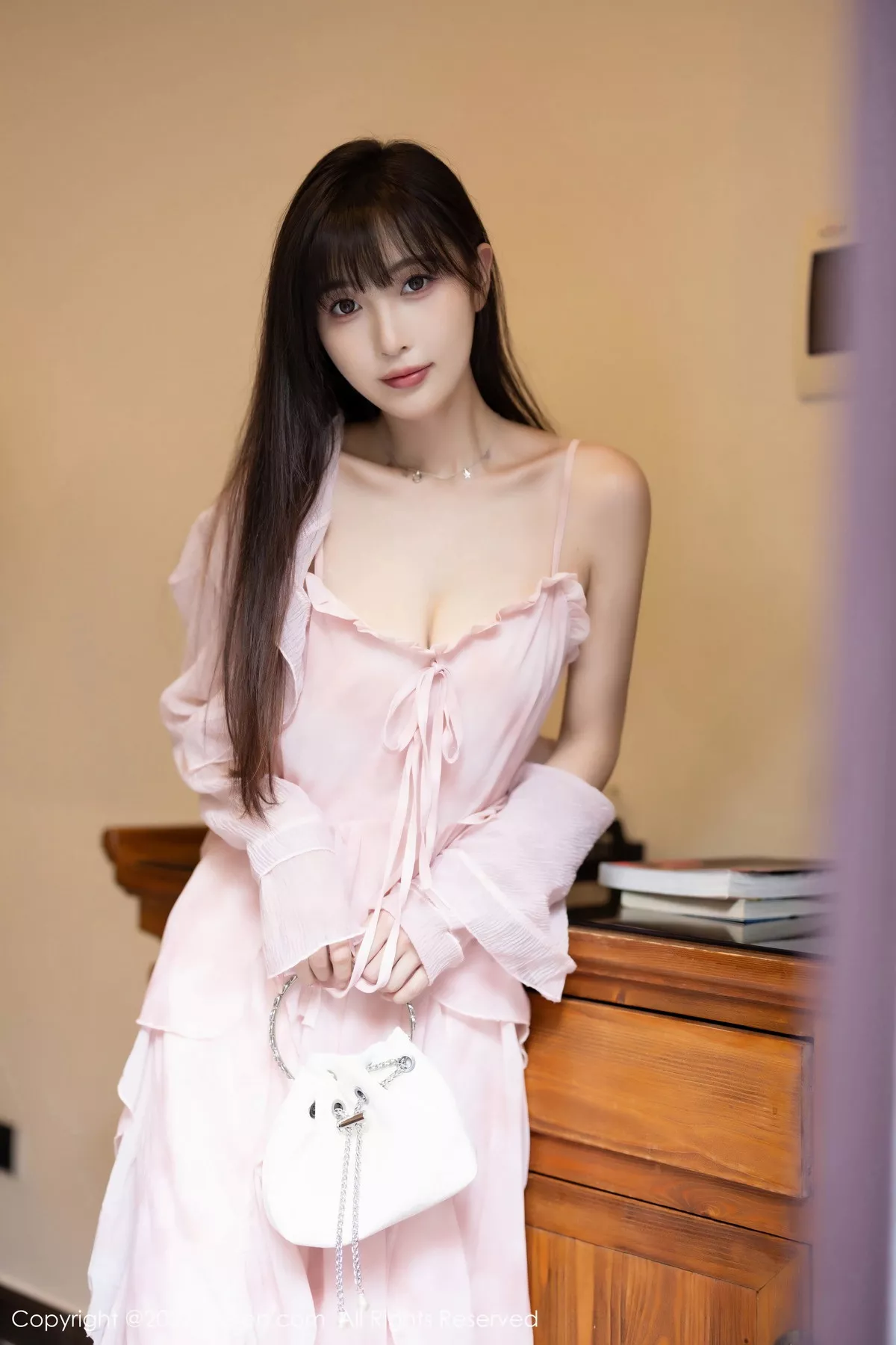 秀人集.com_[XiuRen秀人网]No.7263_模特林星阑性感粉色连衣长裙露粉色内衣配粉丝袜完美诱惑写真83P