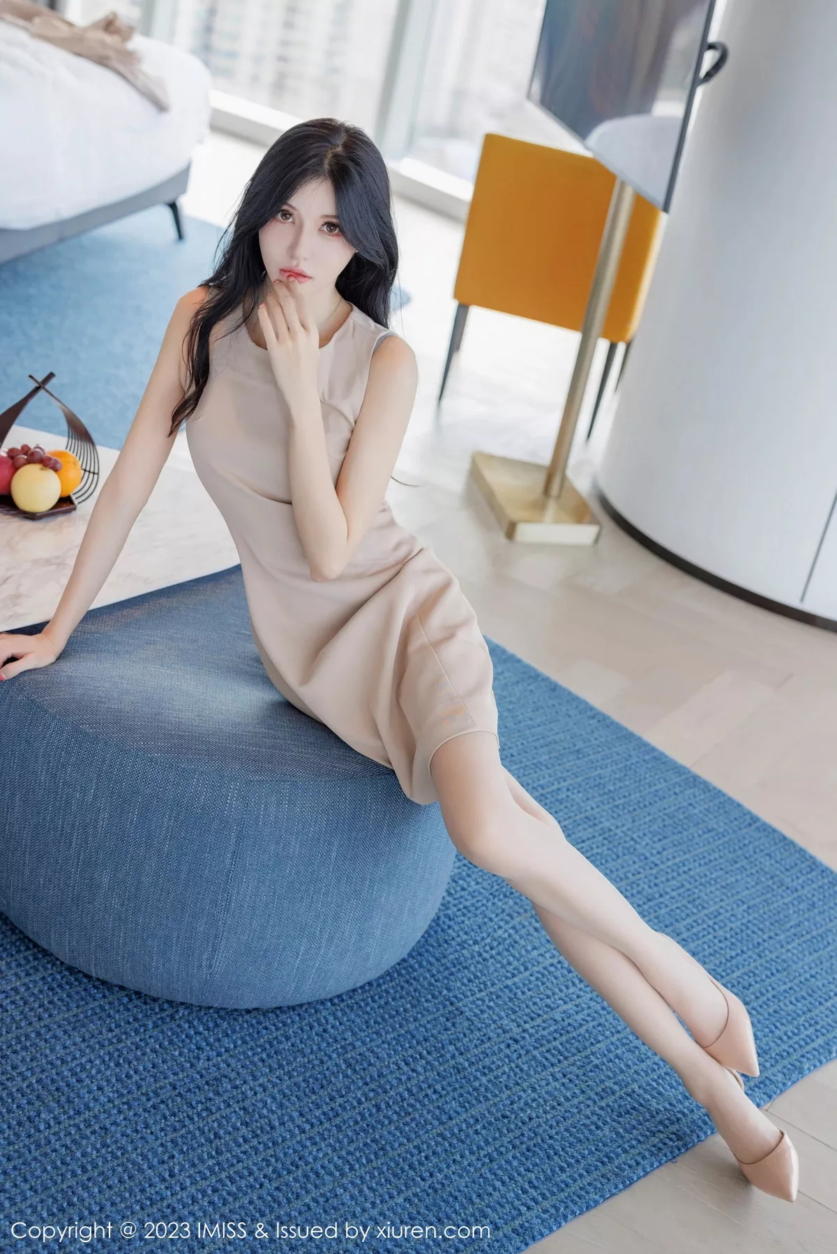 秀人集.com_[IMISS爱蜜社]Vol.746_模特泥鳅鳅酒店性感杏色时尚套装露淡蓝蕾丝内衣迷人诱惑写真54P