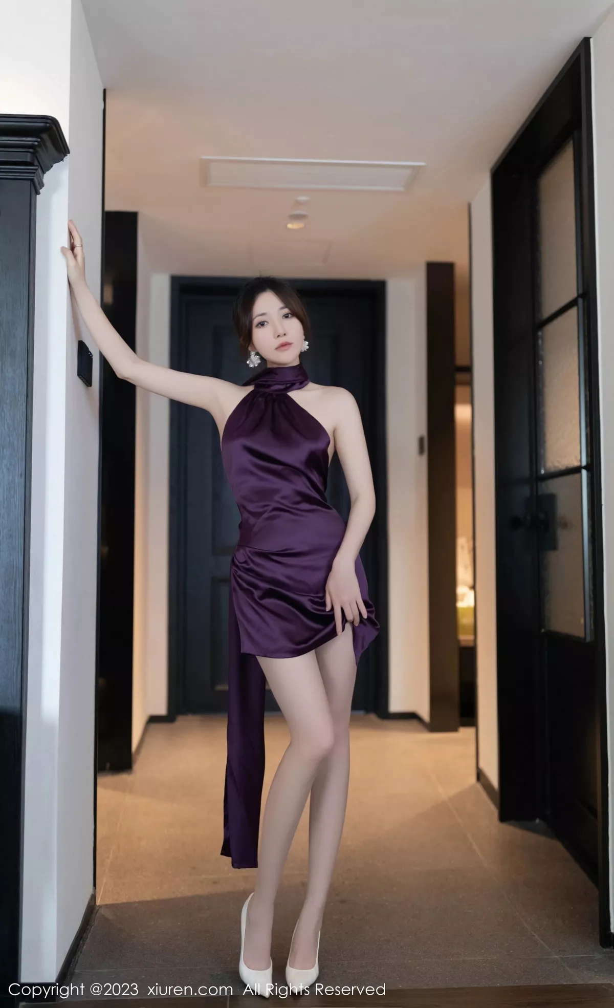 秀人集.com_[XiuRen秀人网]No.7324_模特鱼子酱Fish性感紫色连衣短裙配超薄肉丝秀曼妙身姿诱惑写真81P