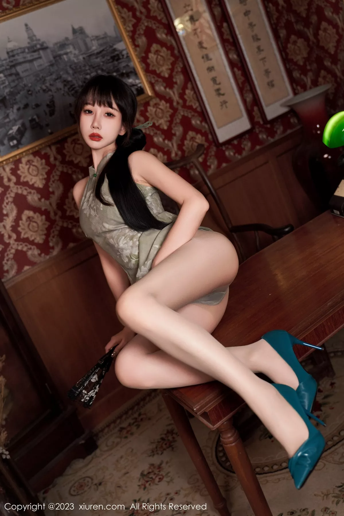 秀人集.com_[XiuRen秀人网]No.7337_模特波巧酱性感长旗袍配超薄肉丝秀凹凸曼妙身姿撩人诱惑写真90P