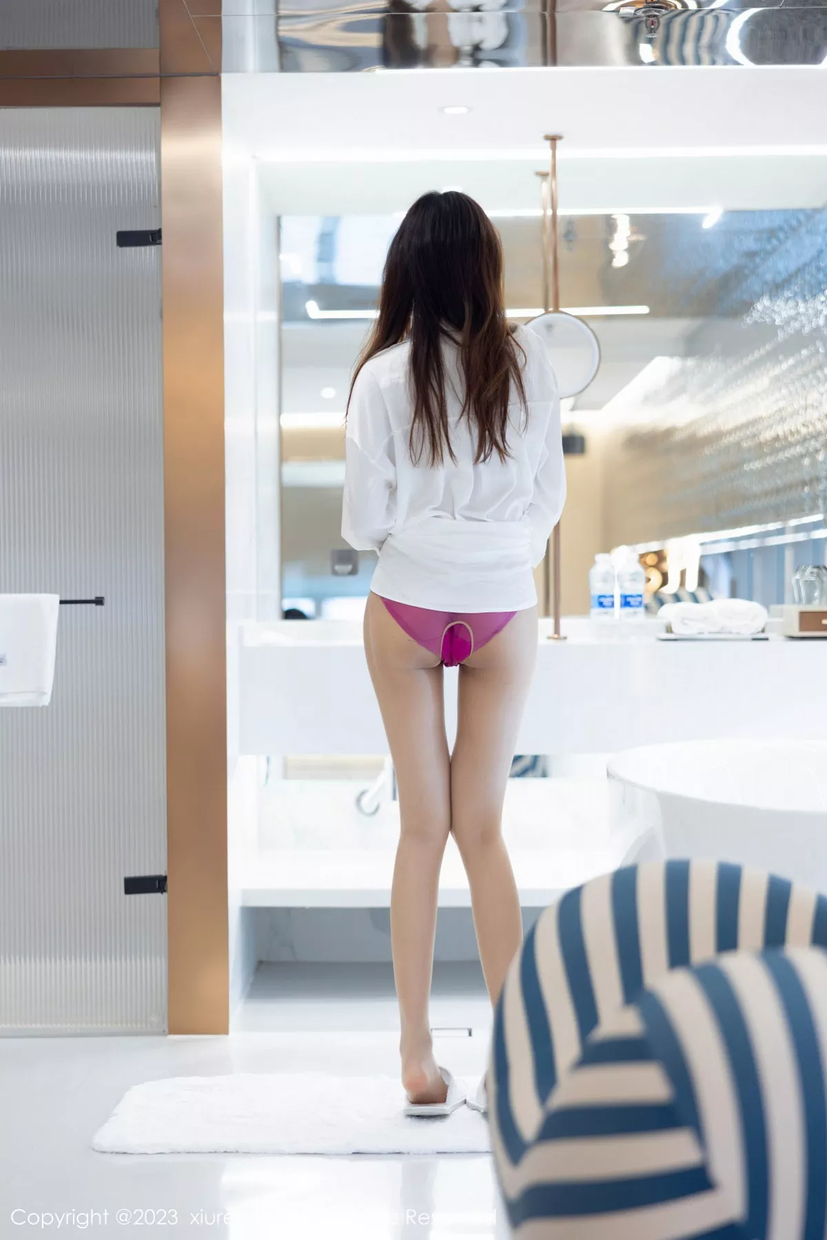 秀人集.com_[XiuRen秀人网]No.7358_女神绮里嘉性感白T露玫红内衣配超薄肉丝秀曼妙身姿诱惑写真113P