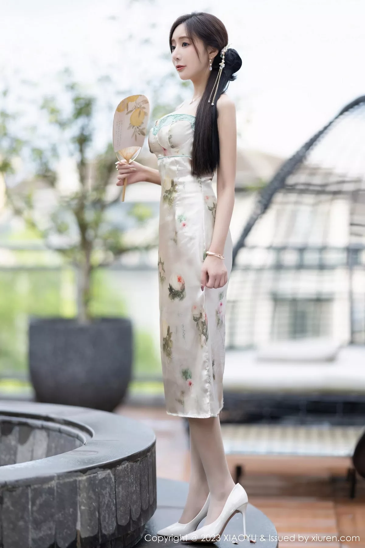 秀人集.com_[XiaoYu画语界]Vol.1097_女神王馨瑶yanni性感浅色吊带长裙+粉色情趣旗袍完美诱惑写真83P