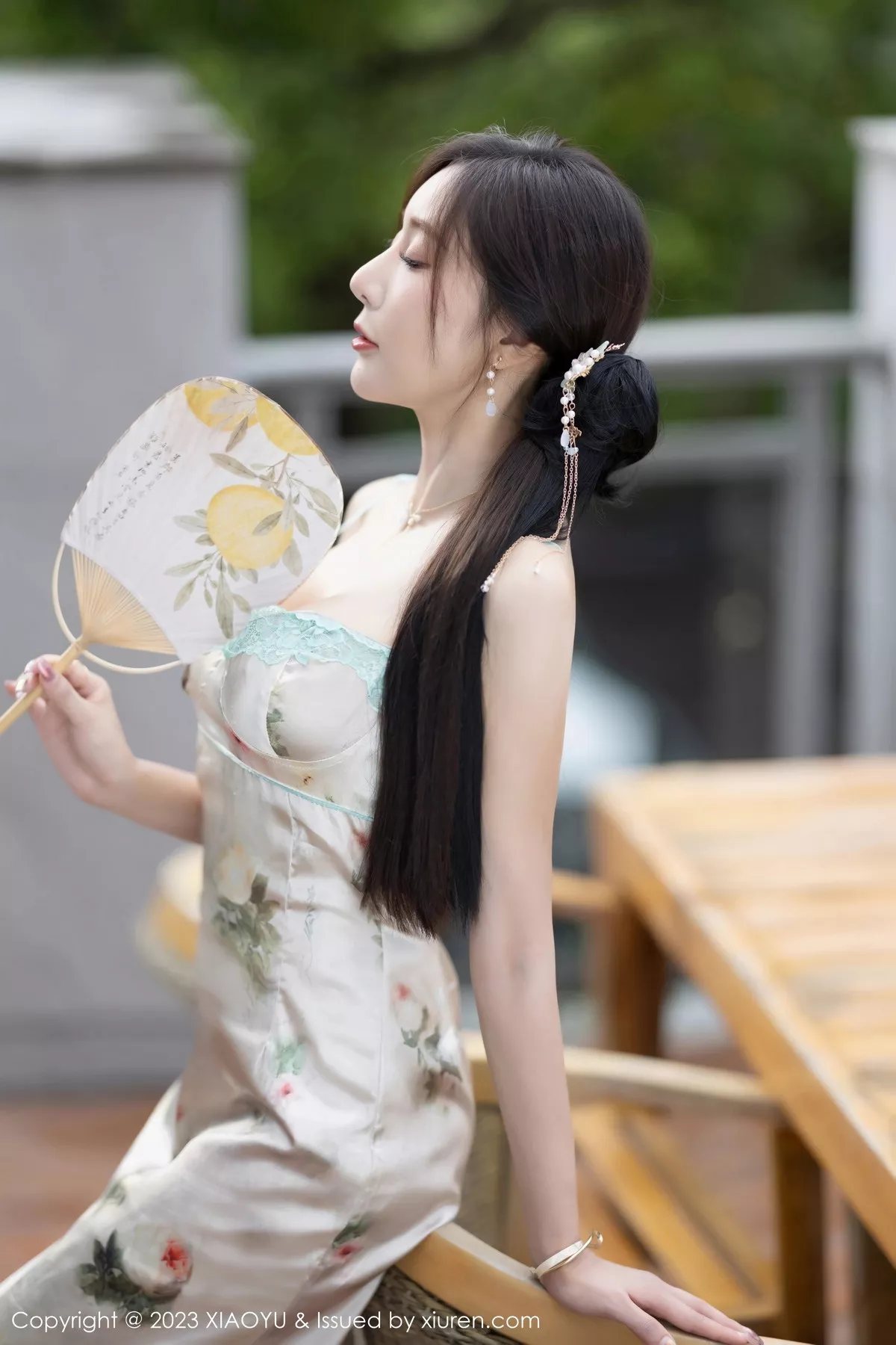 秀人集.com_[XiaoYu画语界]Vol.1097_女神王馨瑶yanni性感浅色吊带长裙+粉色情趣旗袍完美诱惑写真83P