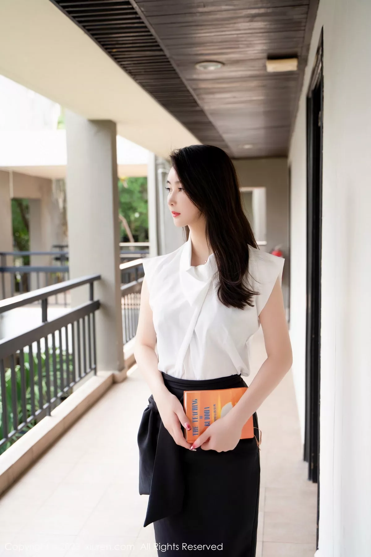 秀人集.com_[XiuRen秀人网]No.7270_模特Summer宝宝性感黑色蕾丝内衣配黑丝袜秀曼妙身姿诱惑写真59P