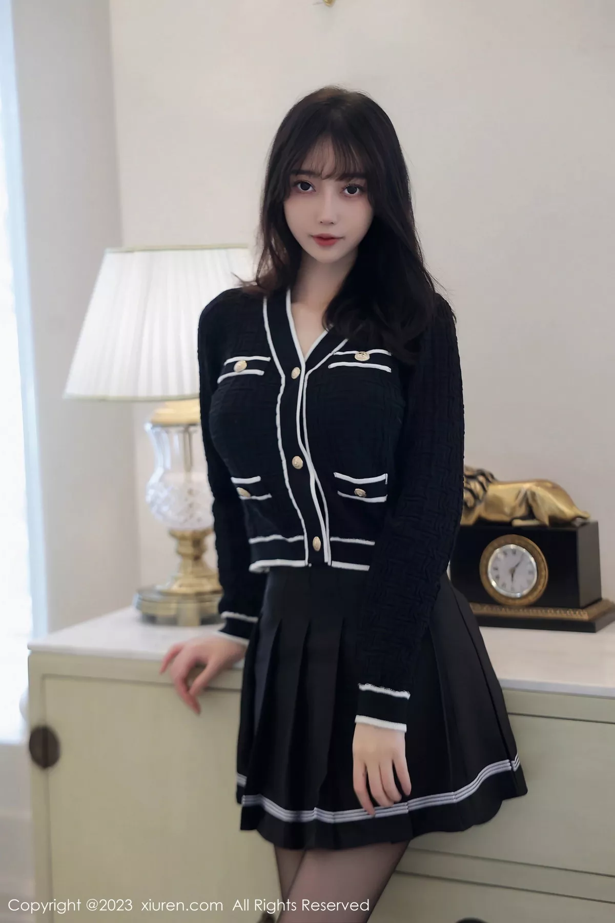 秀人集.com_[XiuRen秀人网]No.7287_模特玥儿玥er半脱露性感黑色薄纱内衣配黑丝吊袜秀美腿诱惑写真82P