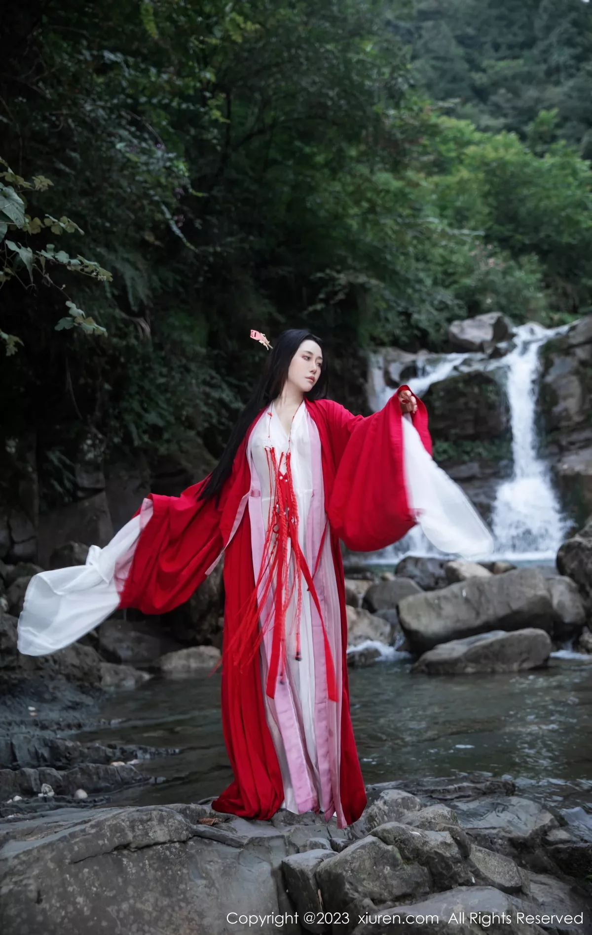 秀人集.com_[XiuRen秀人网]No.7295_模特严利娅Yuliya妲己扮演性感红色薄透古装服饰秀美臀诱惑写真89P