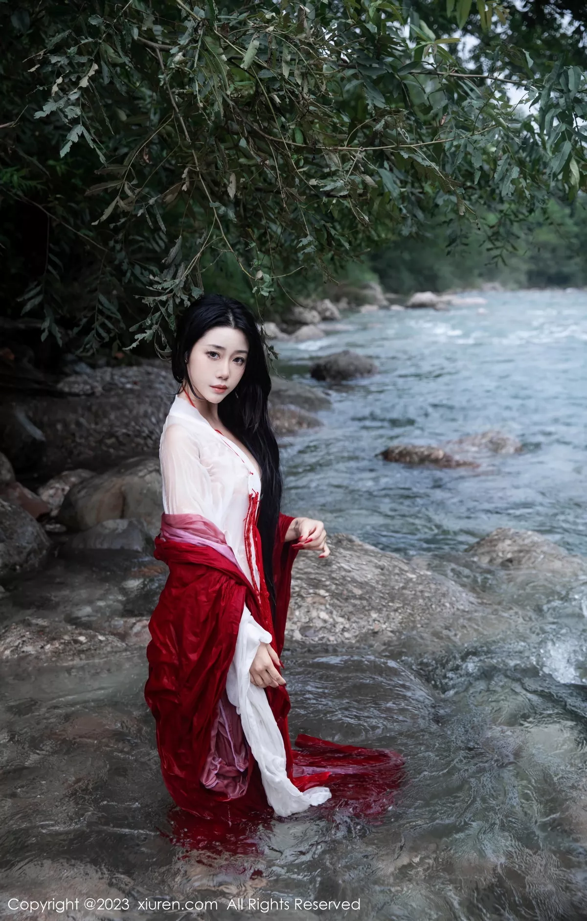 秀人集.com_[XiuRen秀人网]No.7295_模特严利娅Yuliya妲己扮演性感红色薄透古装服饰秀美臀诱惑写真89P