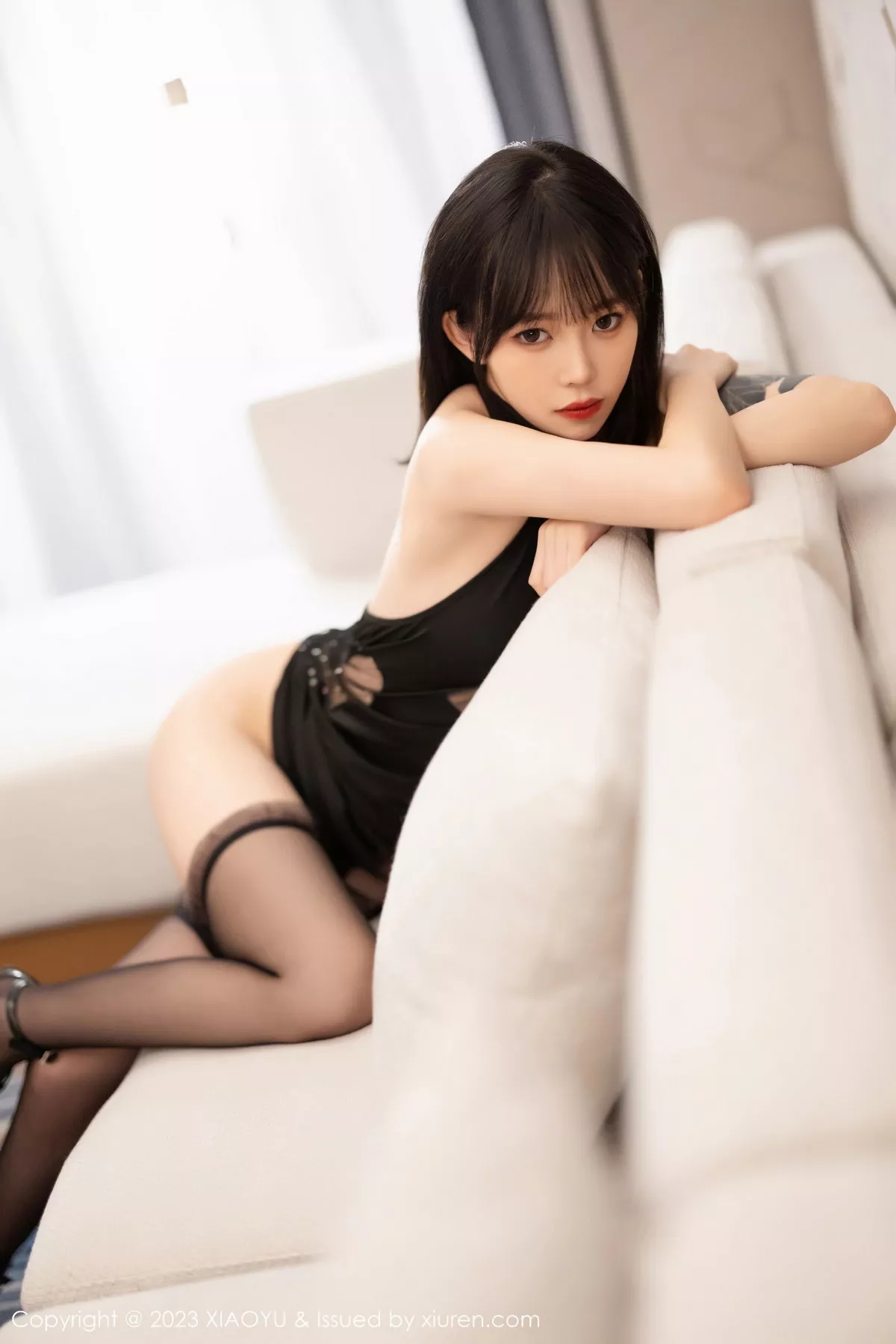秀人集.com_[XiaoYu画语界]Vol.1101_模特奶瓶性感黑色服饰+红色薄纱情趣内衣秀完美身姿诱惑写真82P