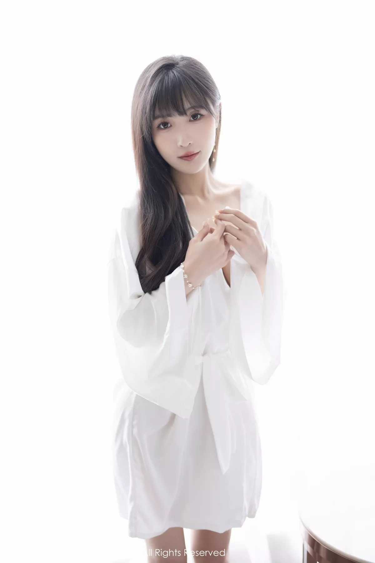 秀人集.com_[XiuRen秀人网]No.7297_模特林星阑性感白色连衣长裙配凉高跟半撩秀翘臀美腿诱惑写真84P