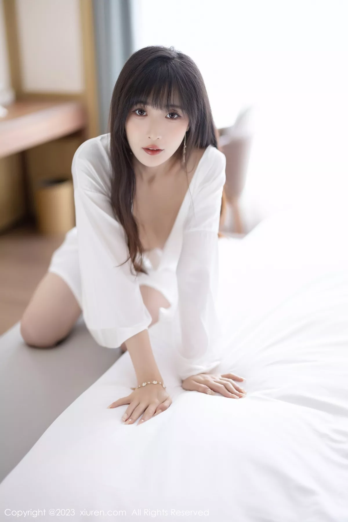 秀人集.com_[XiuRen秀人网]No.7297_模特林星阑性感白色连衣长裙配凉高跟半撩秀翘臀美腿诱惑写真84P