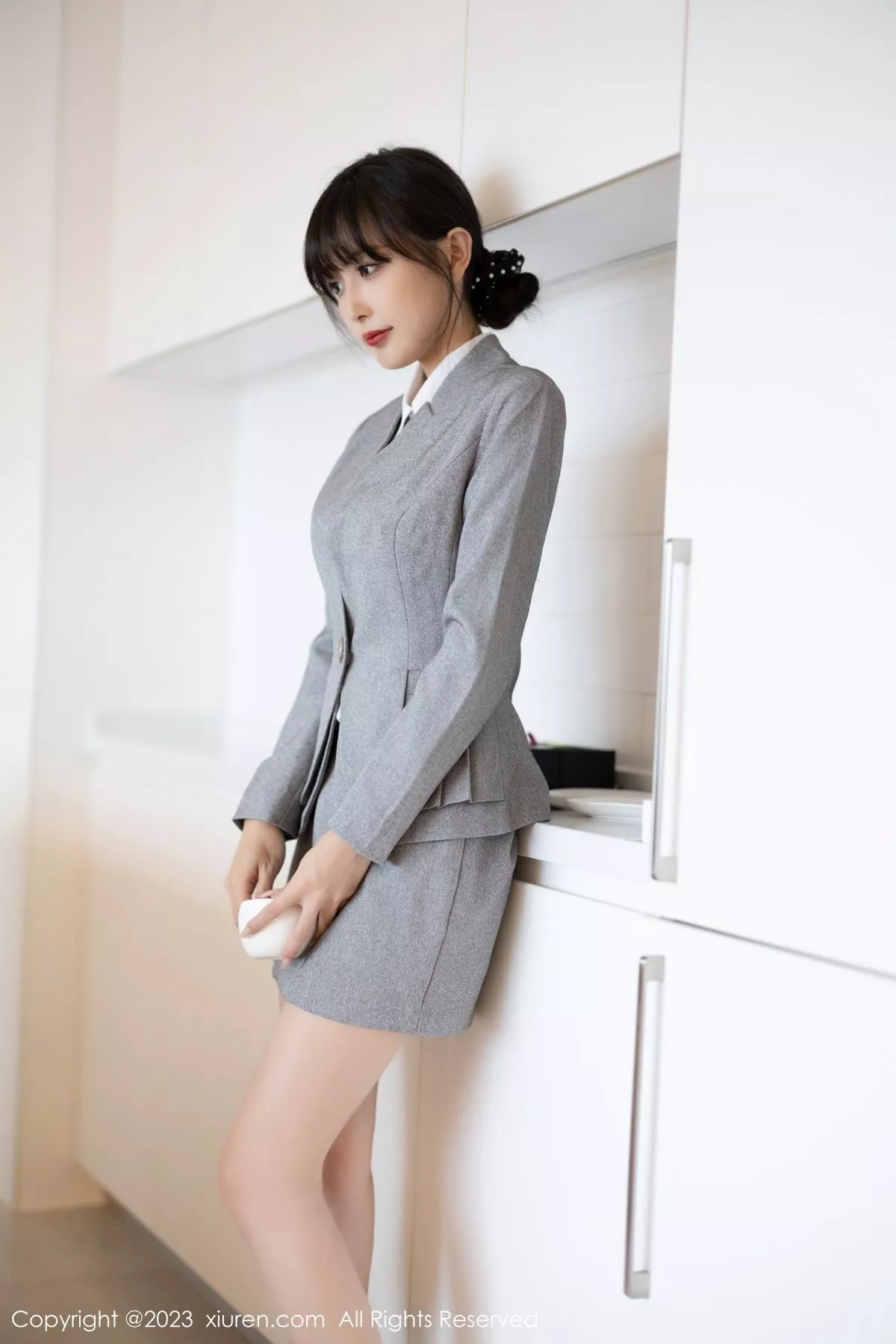 秀人集.com_[XiuRen秀人网]No.7422_模特林星阑性感灰色OL服饰+淡蓝连衣短裙秀曼妙身姿诱惑写真85P