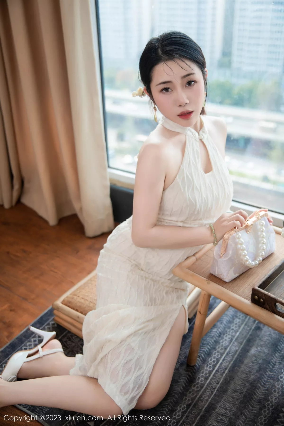 秀人集.com_[XiuRen秀人网]No.7435_模特严利娅Yuliya性感白色旗袍服饰秀婀娜身姿完美诱惑写真71P