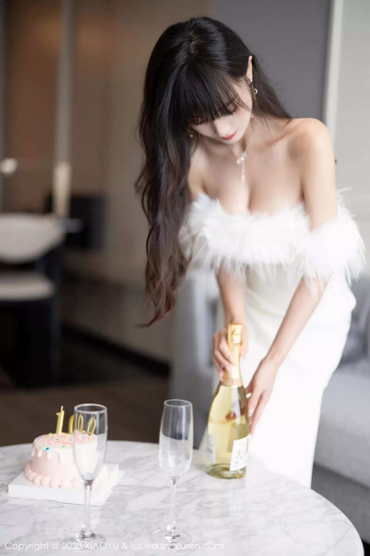 秀人集.com_[XiaoYu画语界]Vol.1120_模特林星阑白色蕾丝情趣内衣+露肩连衣裙秀曼妙身姿诱惑写真102P