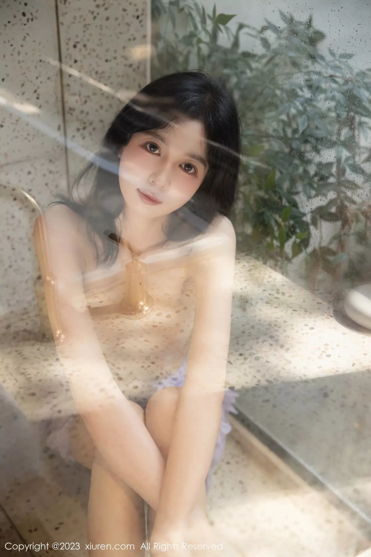 秀人集.com_[XiuRen秀人网]No.7451_模特糖豆sisi浴缸场景性感紫色薄纱睡裙湿身秀惹火身材诱惑写真56P