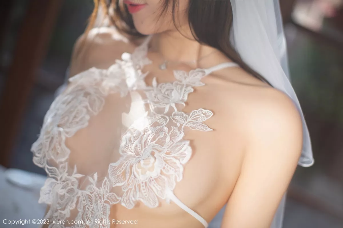 秀人集.com_[XiuRen秀人网]No.7456_模特绮里嘉ula性感白色婚纱服饰配白色丝袜秀惹火身材诱惑写真80P