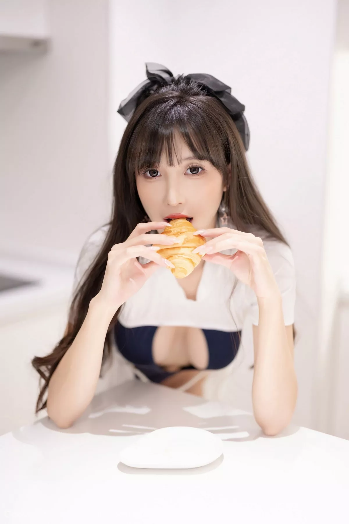 秀人集.com_[XiuRen秀人网]No.7468_模特林星阑蓝白色连衣短裙+黑色薄纱连体衣秀苗条身姿诱惑写真85P