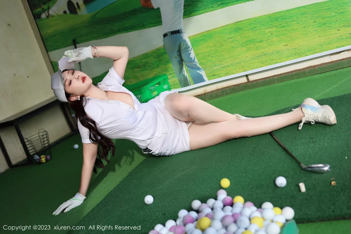 秀人集.com_[XiuRen秀人网]No.7465_模特王婉悠Queen白色运动服饰配开档肉丝秀惹火身材诱惑写真89P