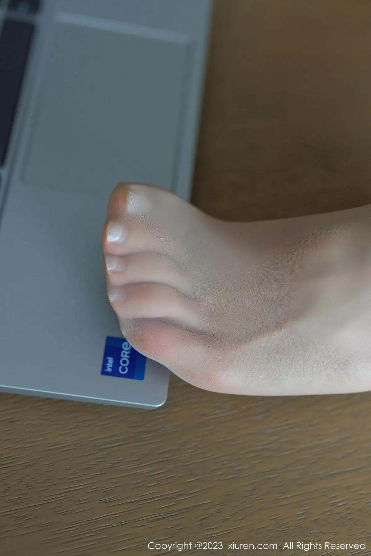 秀人集.com_[XiuRen秀人网]No.7471_模特七七kiko黑色连衣短裙露淡蓝色内衣配超薄肉丝惹火诱惑写真63P