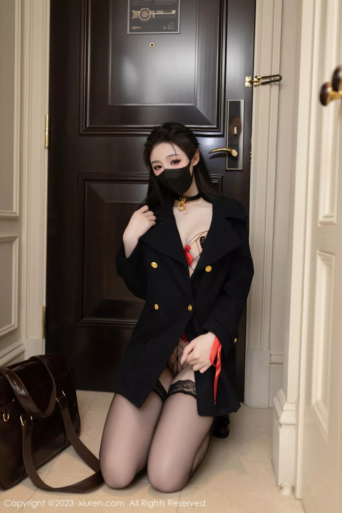 秀人集.com_[XiuRen秀人网]No.7474_模特小逗逗捆绑主题性感黑色网格情趣服配黑丝袜撩人诱惑写真78P