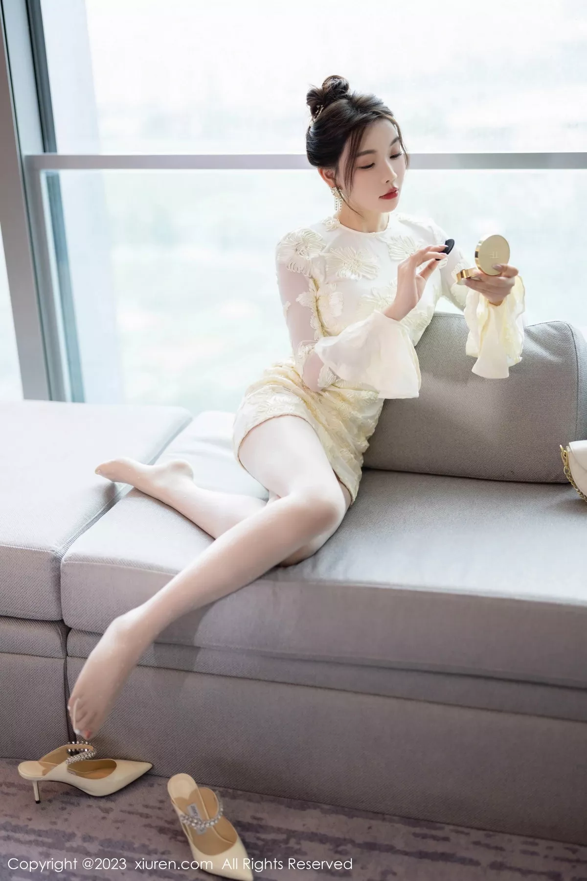 秀人集.com_[XiuRen秀人网]No.7476_女神徐莉芝性感淡黄连衣短裙+黄色情趣内衣秀惹火身材诱惑写真85P