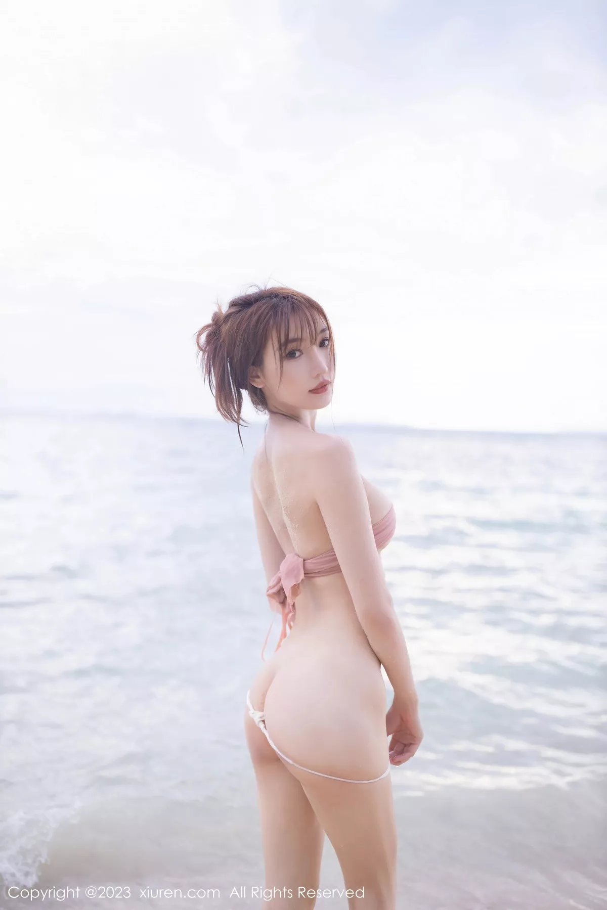 秀人集.com_[XiuRen秀人网]No.7501_模特陆萱萱性感粉色蕾丝内衣配超薄无内肉丝秀惹火身材诱惑写真77P