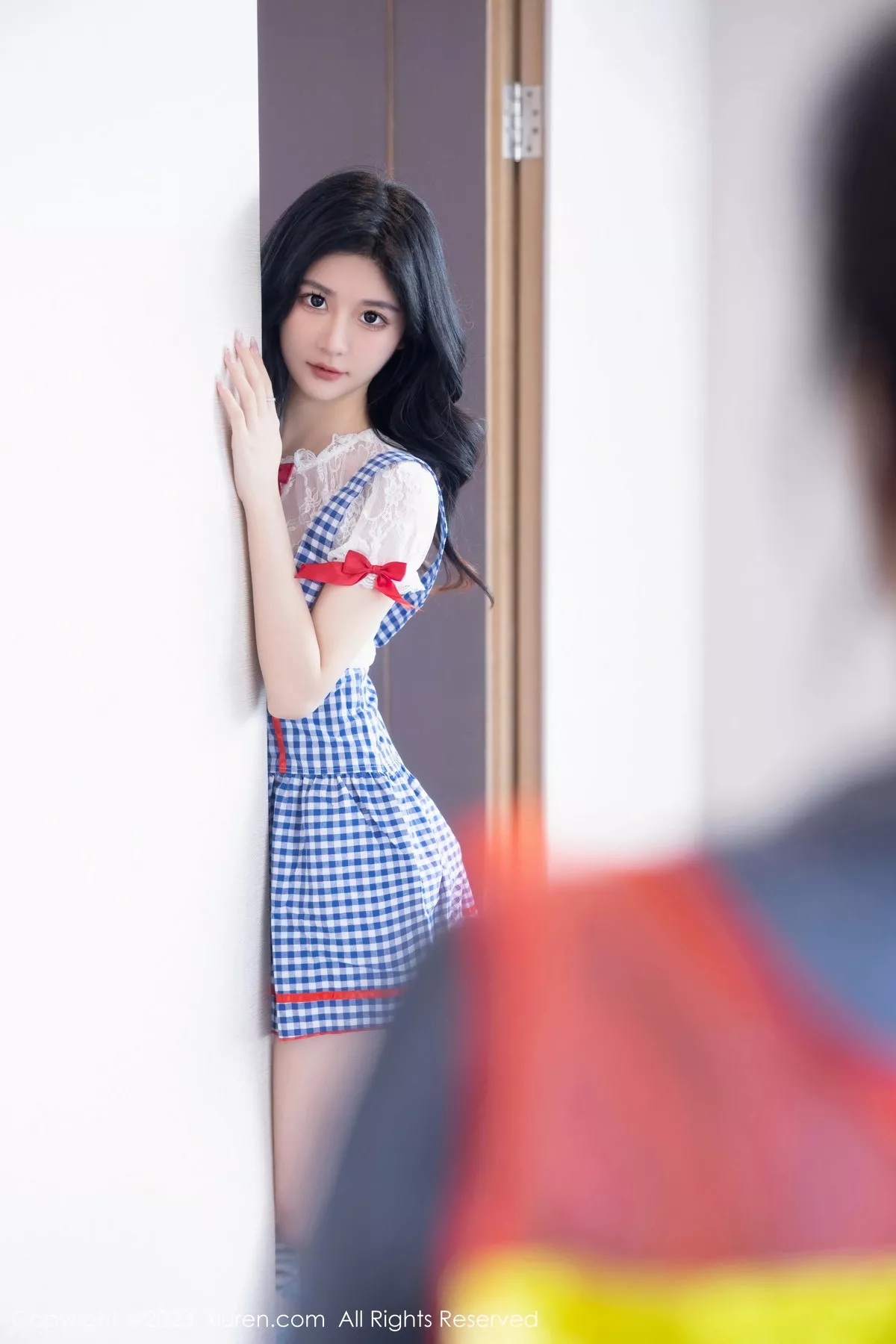 秀人集.com_[XiuRen秀人网]No.7509_模特幼幼性感蓝白格子萝莉裙服饰多面视角秀完美身材诱惑写真110P