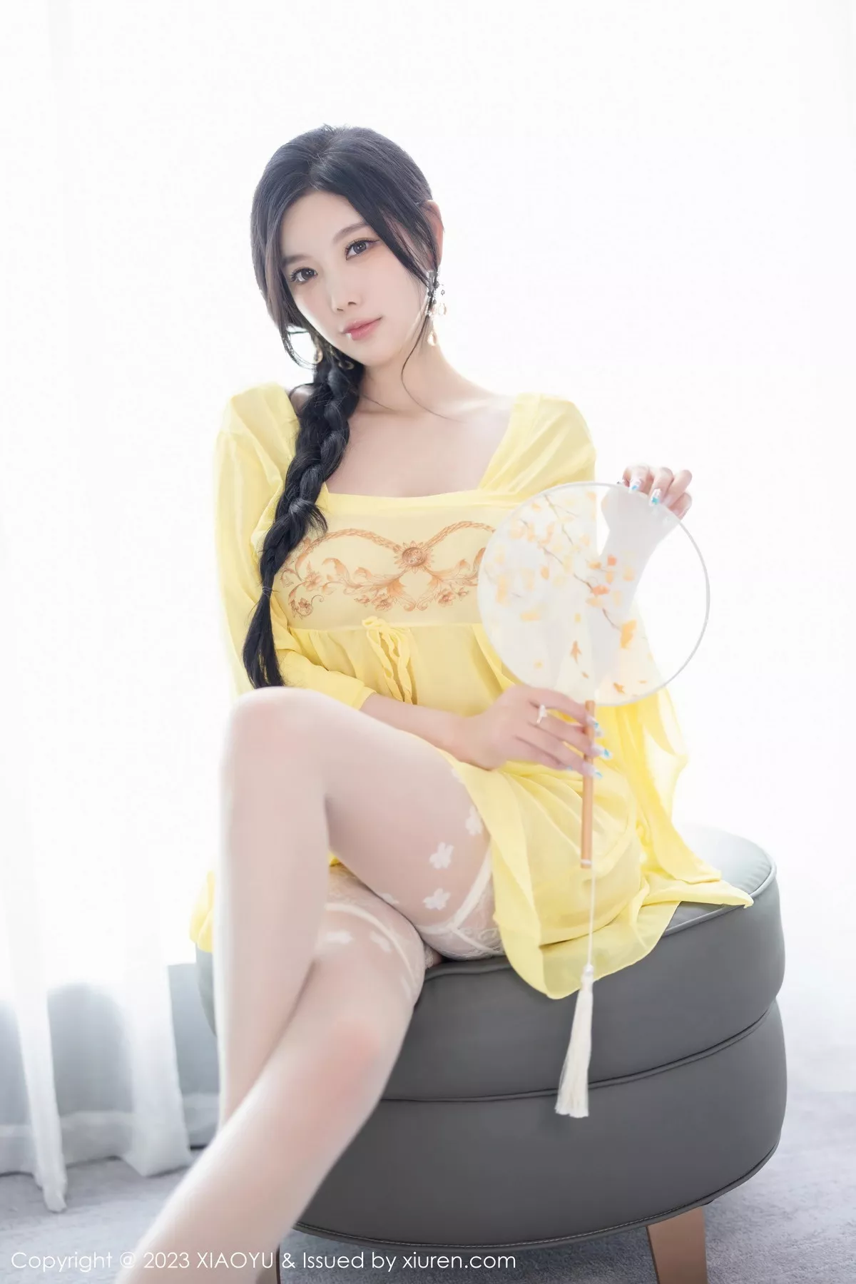 秀人集.com_[XiaoYu画语界]Vol.1126_女神杨晨晨Yome性感黄色连衣短裙配白丝袜秀丰腴身材诱惑写真90P