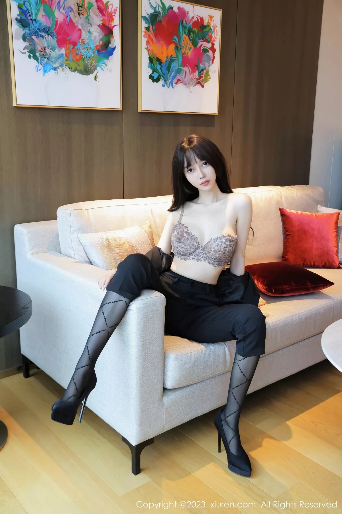 秀人集.com_[XiuRen秀人网]No.7502_模特玥儿玥er性感薄纱暖灰内衣配黑丝裤袜秀曼妙身姿诱惑写真78P