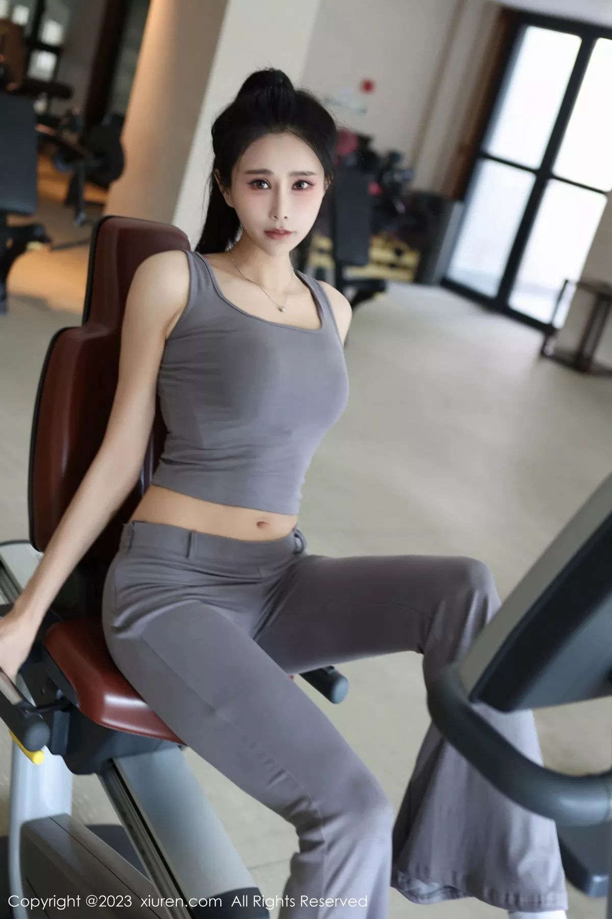 秀人集.com_[XiuRen秀人网]No.7512_模特草莓mm性感灰色运动服露粉色内衣秀曼妙身姿迷人诱惑写真71P