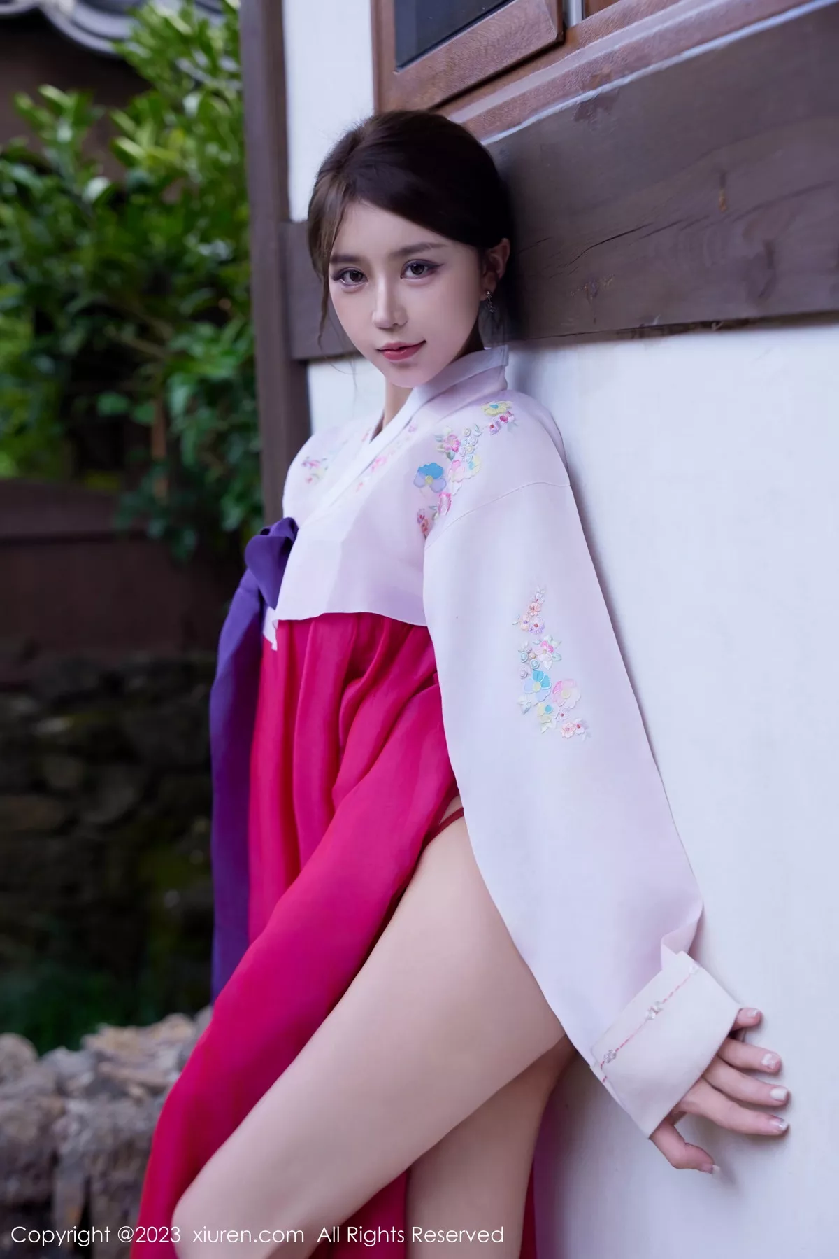 秀人集.com_[XiuRen秀人网]No.7522_模特tina_甜仔性感红色大长今服饰半脱秀凹凸身材惹火诱惑写真58P