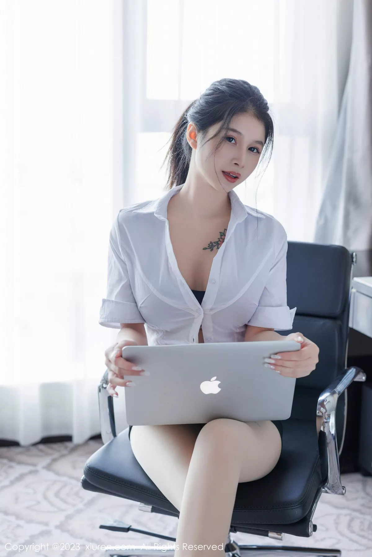 秀人集.com_[XiuRen秀人网]No.7406_模特灵诗怡私房性感黑色内衣配超薄肉丝秀完美身材迷人诱惑写真45P