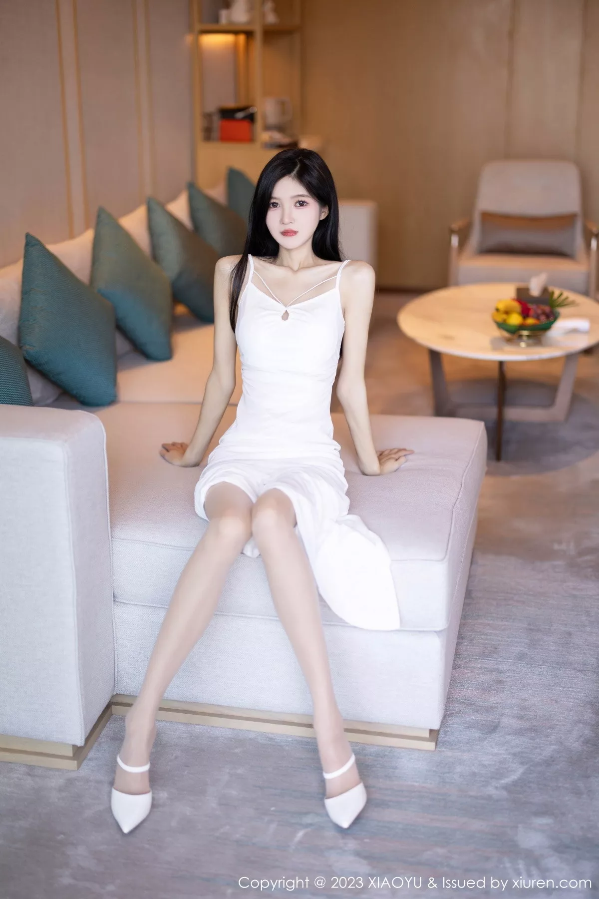 秀人集.com_[XiaoYu画语界]Vol.1136_模特程程程性感白色长裙+牛仔布比基尼服饰秀曼妙身姿诱惑写真82P