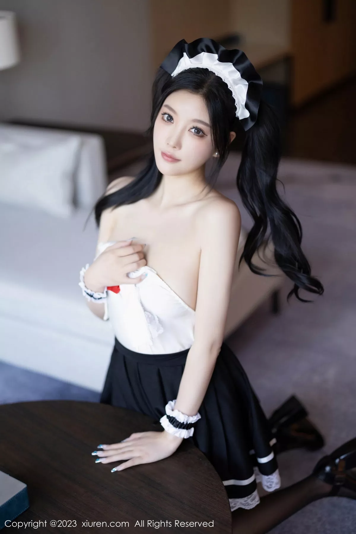 秀人集.com_[XiuRen秀人网]No.7590_女神杨晨晨Yome性感白色蕾丝内衣配白丝袜秀丰满身材诱惑写真92P