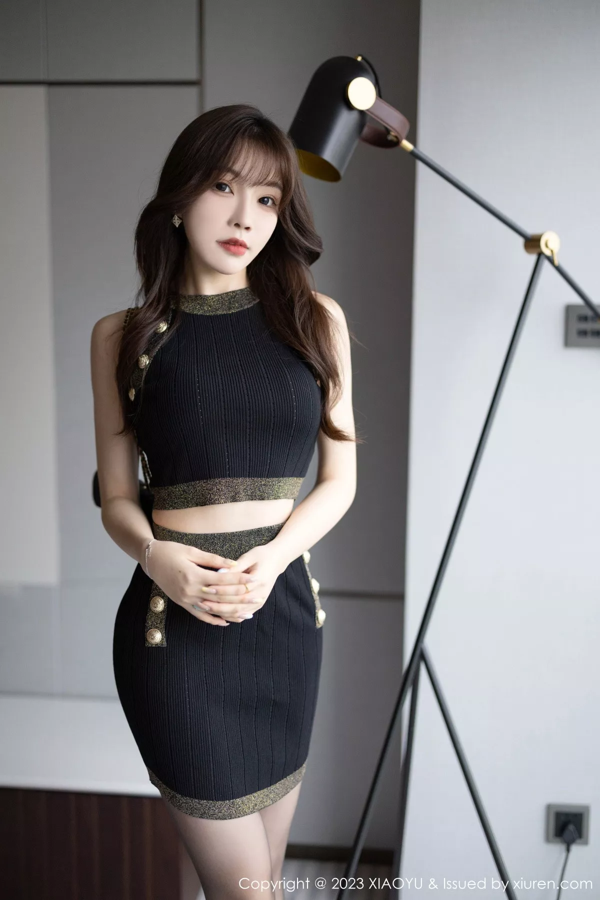 秀人集.com_[XiaoYu画语界]Vol.1137_女神徐莉芝Booty性感黑色服饰配超薄黑丝露红色内衣诱惑写真84P