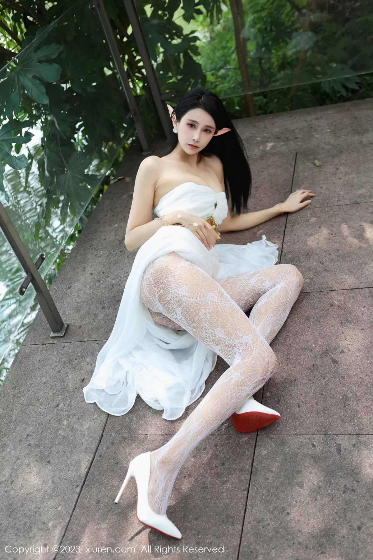 秀人集.com_[XiuRen秀人网]No.7598_模特草莓mm户外精灵装扮性感白丝网纱袜秀曼妙身姿诱惑写真70P