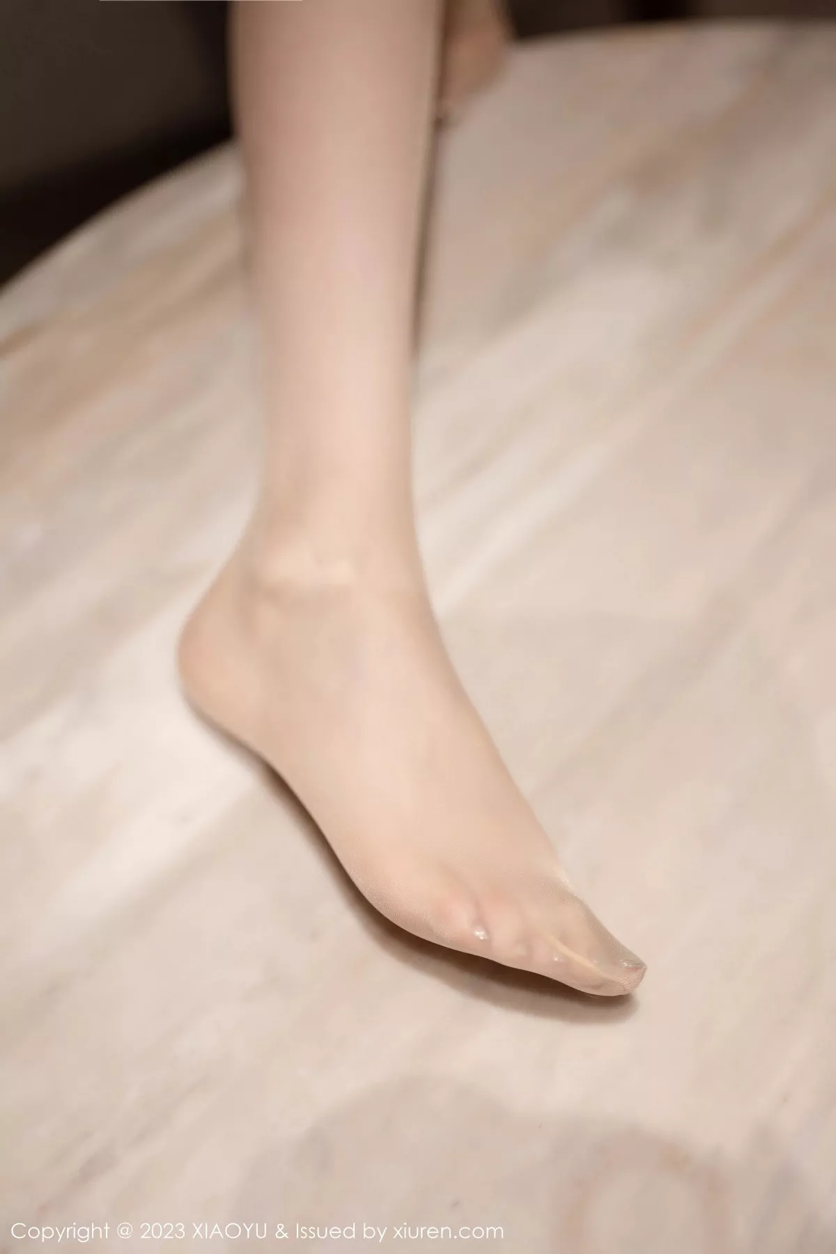 秀人集.com_[XiaoYu画语界]Vol.1138_模特梦心玥性感露肩连衣裙配原色丝袜秀高挑曼妙身姿诱惑写真82P