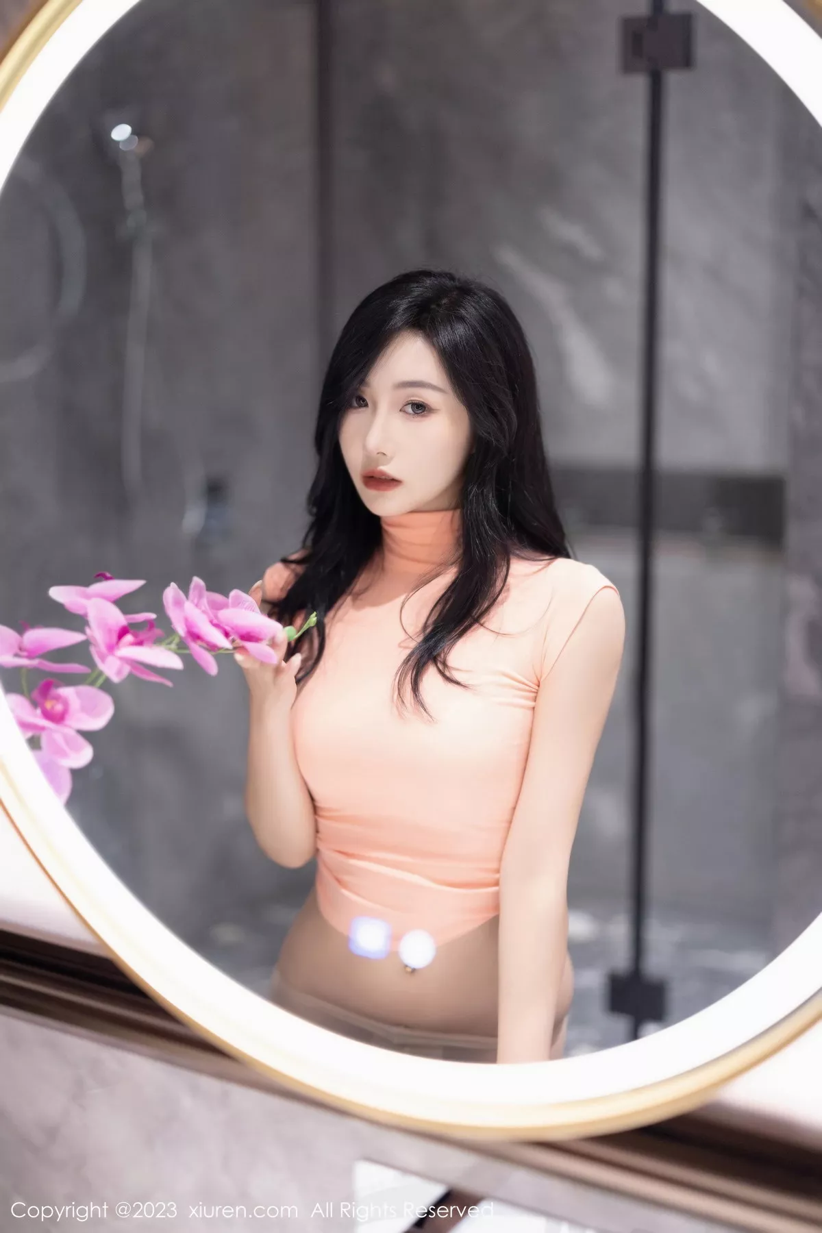 秀人集.com_[XiuRen秀人网]No.7619_模特苏苏阿性感淡红上衣配白短裙露浅色内衣秀曼妙身姿诱惑写真91P