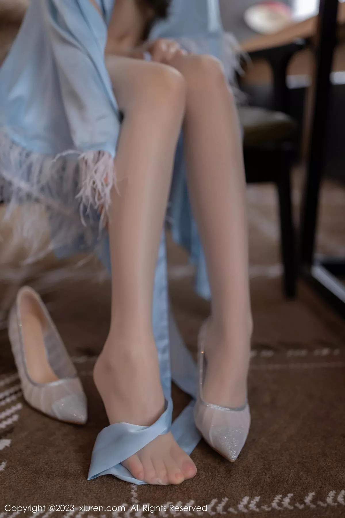 秀人集.com_[XiuRen秀人网]No.7544_模特鱼子酱Fish性感浅蓝睡裙露白色蕾丝内衣配白丝袜诱惑写真87P
