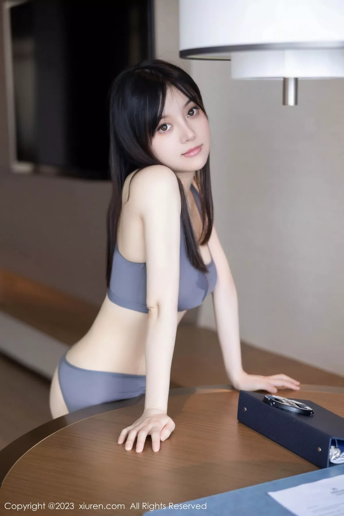 秀人集.com_[XiuRen秀人网]No.7543_模特豆瓣酱健身房性感灰色运动瑜伽服紧身秀丰满身材诱惑写真82P