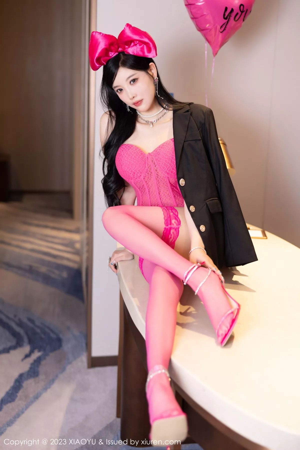 秀人集.com_[XiaoYu画语界]Vol.1130_女神杨晨晨Yome性感粉色连体内衣配粉丝袜秀丰腴身材诱惑写真83P